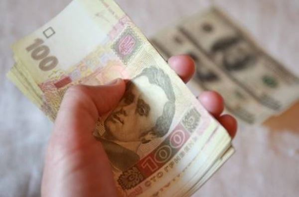 55 тисяч киян отримають по 250-900 гривень до Дня Незалежності: кому і скільки