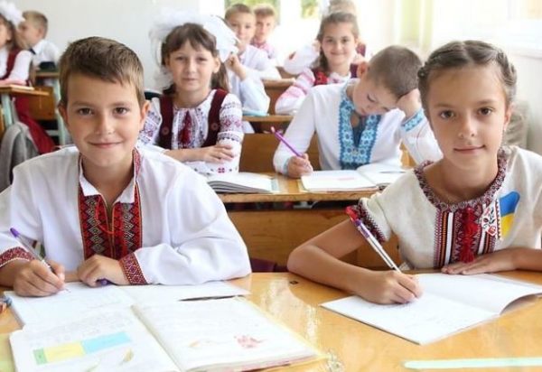 4000-5000 ГРИВЕНЬ САМЕ СТІЛЬКИ КОШТУЄ ЦЬОГОРІЧ ПІДГОТУВАТИ ДИТИНУ ДО ШКОЛИ(ВІДЕО)