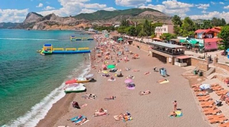 Підслухано в Криму: – Ааа, так це ви ще при Україні ставили! Зараз такого немає. Зараз тут одне г@вно продається …