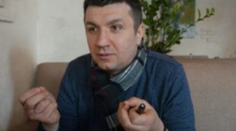 Якби не зі мною сталось — не повірив би. Але маю свідка. Дзвонить телефон. Номер не просто незнайомий, але й починається на «+7»