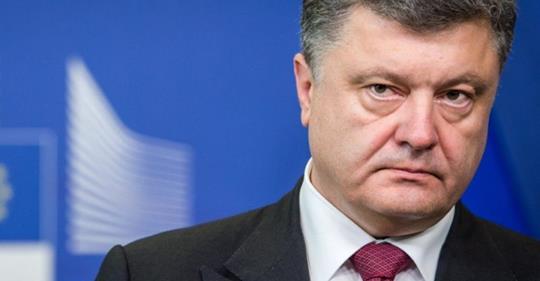 Только что в 15:00 Порошенко разместил у себя на Фейсбуке сенсационную новость. Сеть в восторге!