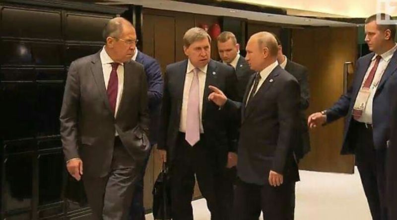 “Виявляється, Путін вчора спізнився на годину на зустріч з прем’єр-міністром Сінгапуру, і той її скасував!”
