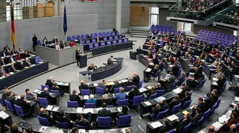 Вся Україна аплодує стоячи: Німеччина таки завдала нищівного удару по Росії. Кремль не може оговтатися і готує заяву у відповідь
